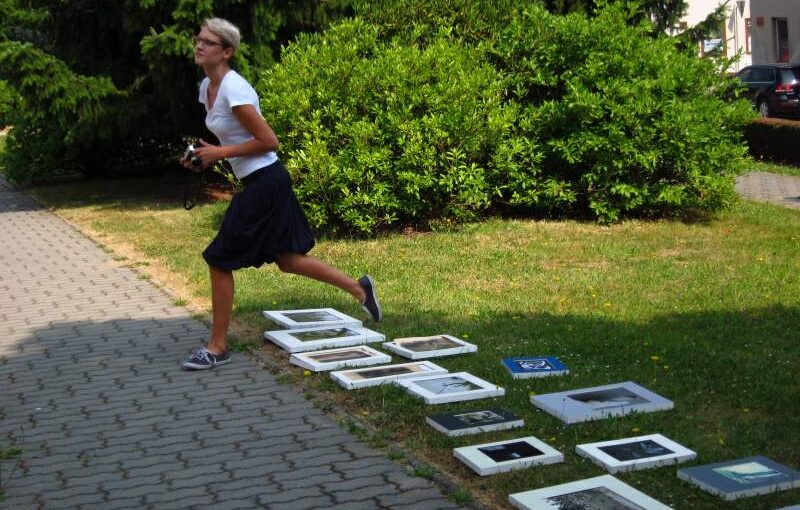 Hodinová výstava fotografií v parku na náměstí Žirovnice 2013